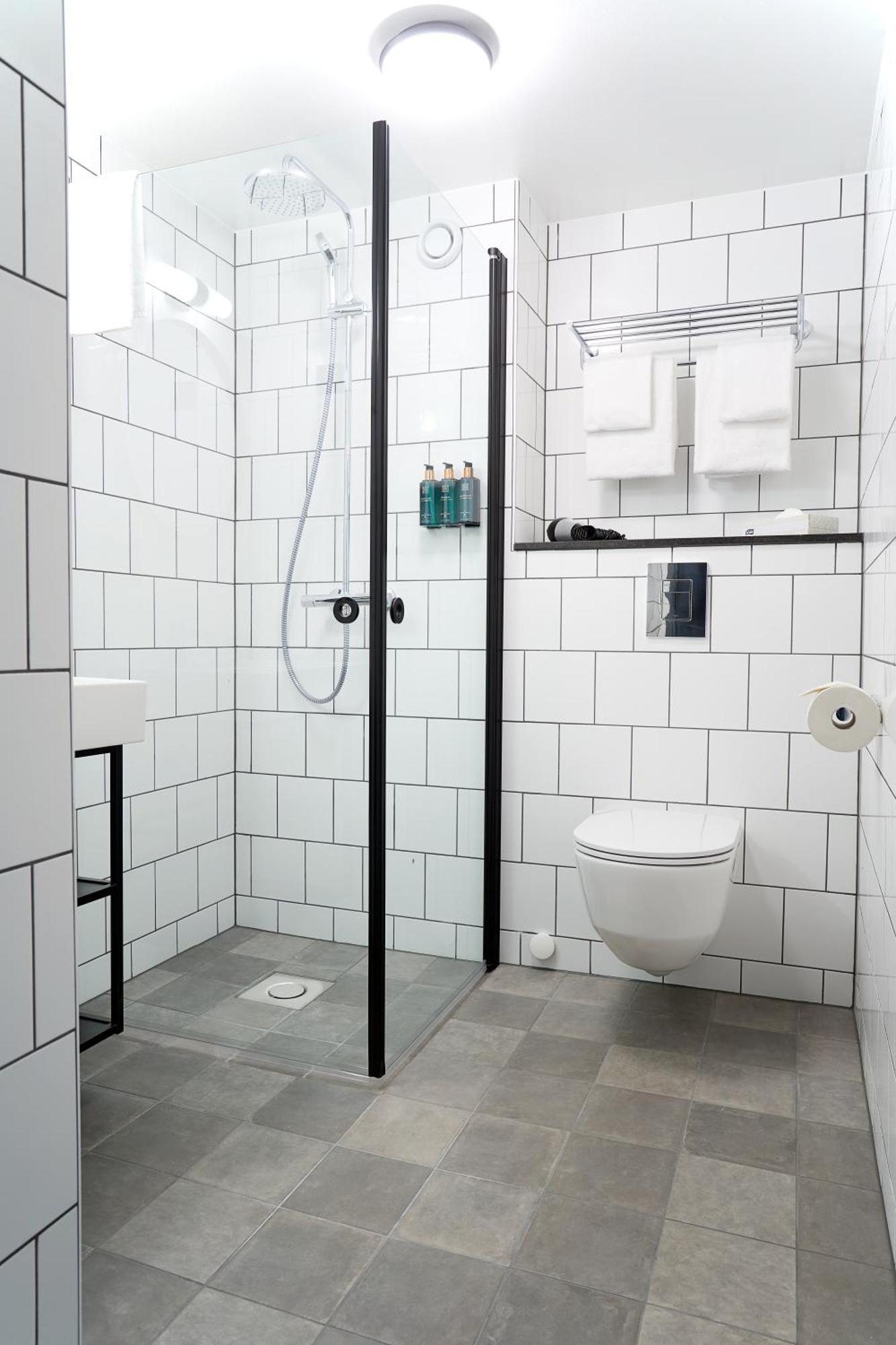 Home Hotel Tollboden Драмен Екстериор снимка