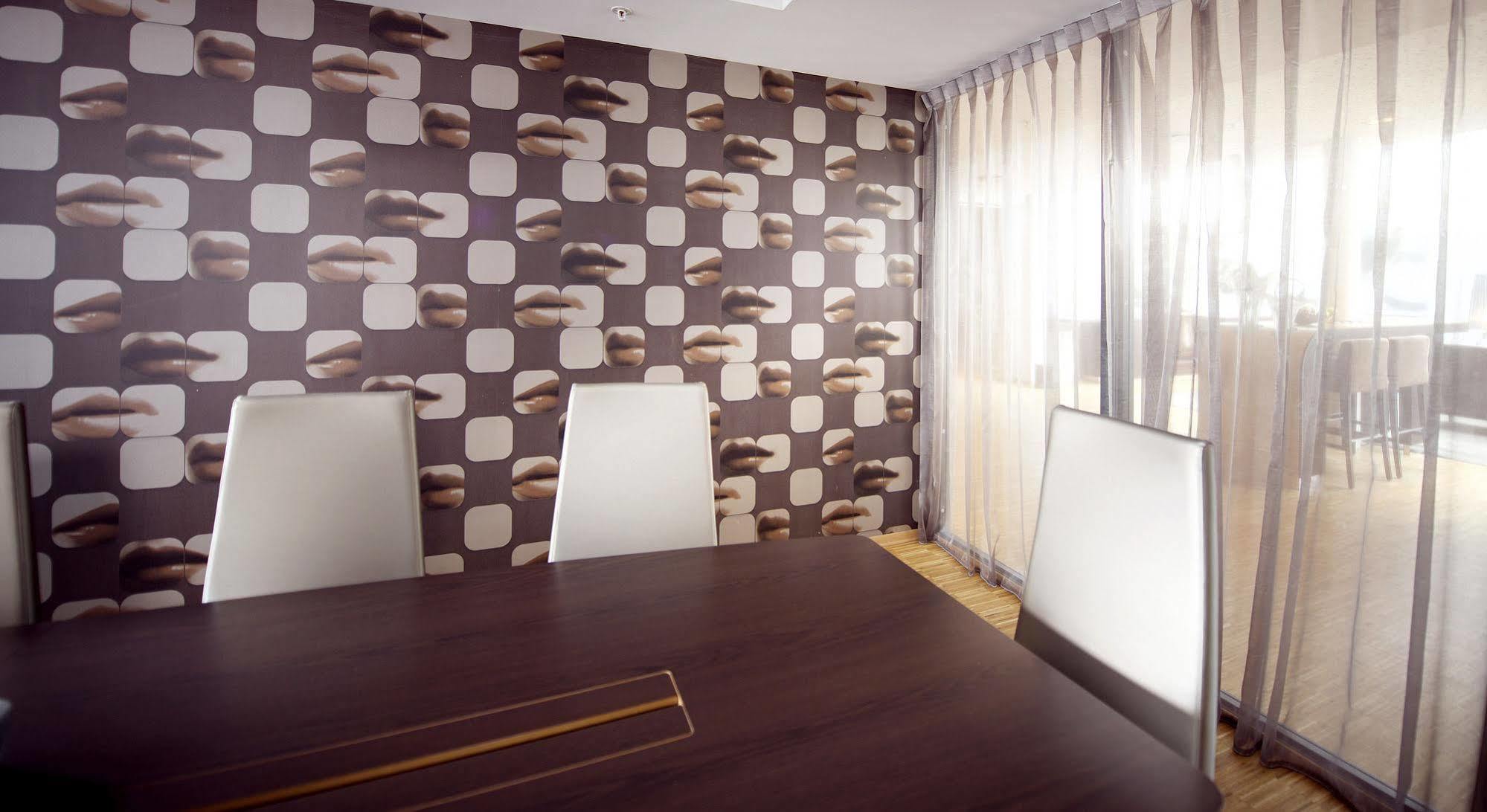 Home Hotel Tollboden Драмен Екстериор снимка